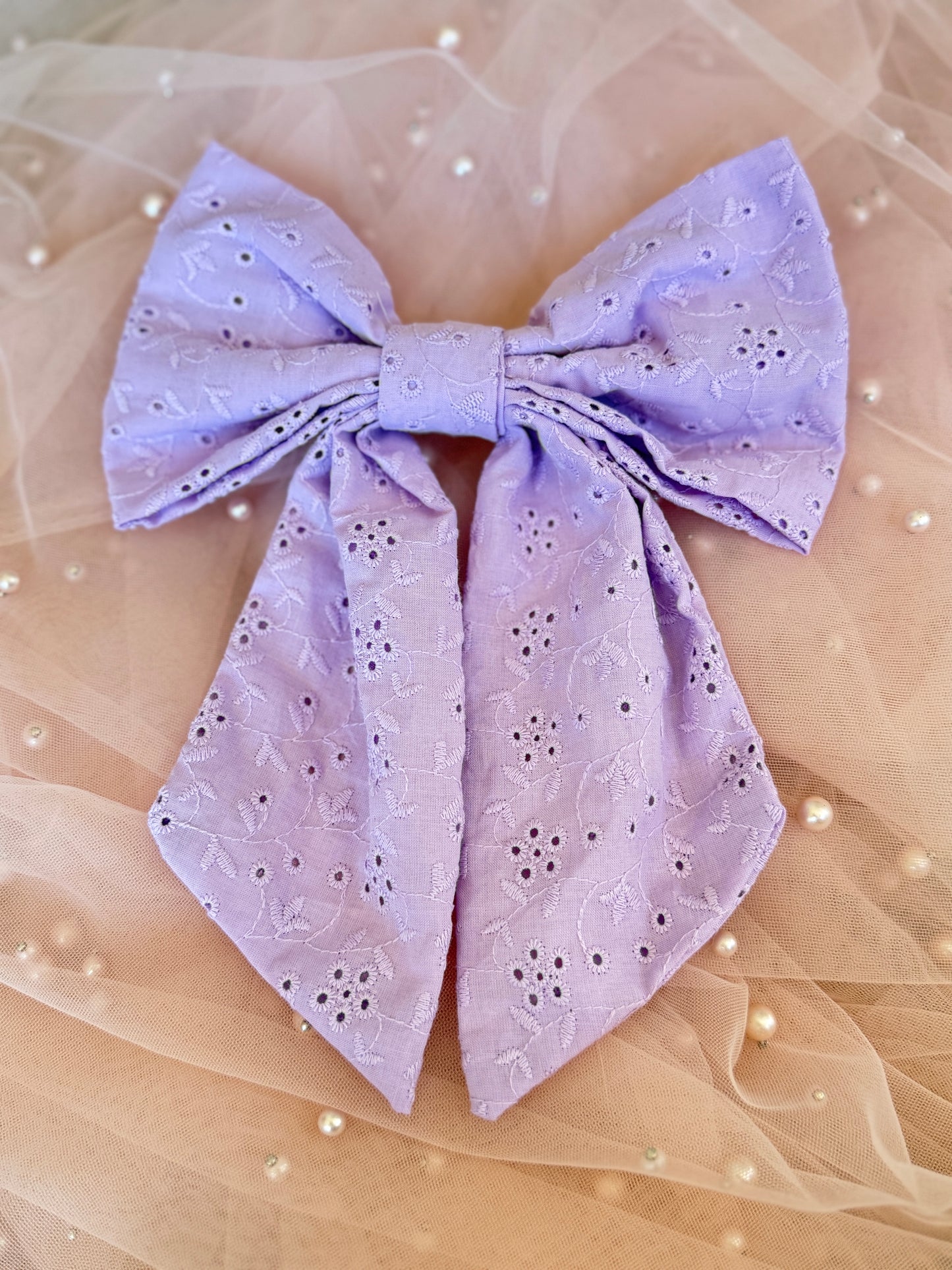 Lavender Lacelet